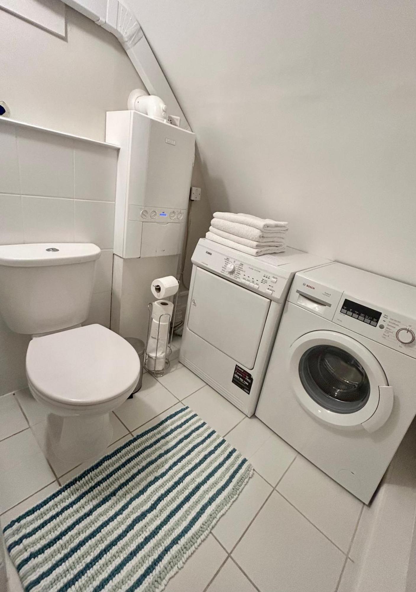 Spacious Comfortable Flat With Free Parking In East Finchley, Muswell Hill & Close To Alexandra Palace London Ngoại thất bức ảnh