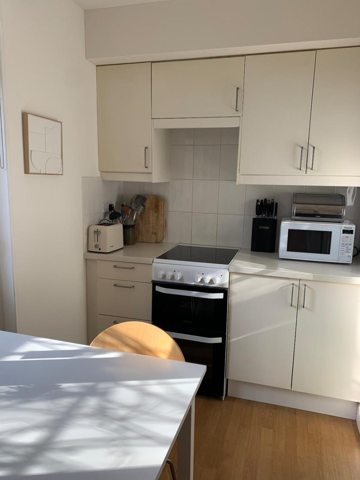 Spacious Comfortable Flat With Free Parking In East Finchley, Muswell Hill & Close To Alexandra Palace London Ngoại thất bức ảnh